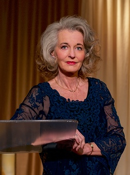 The Lady - photo 7
